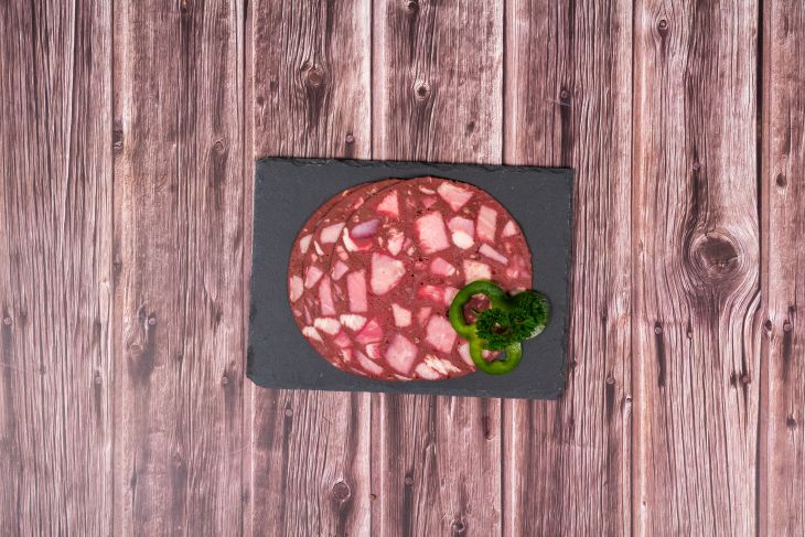 Aufschnitt Delikateßrotwurst