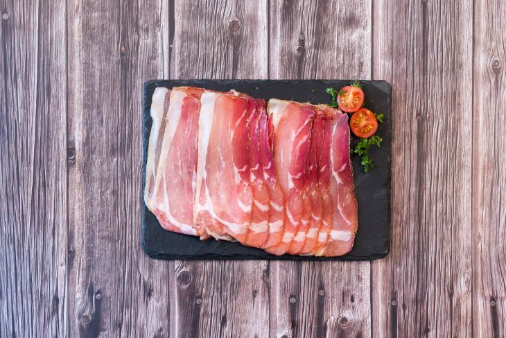 Schinkenspeck geräuchert